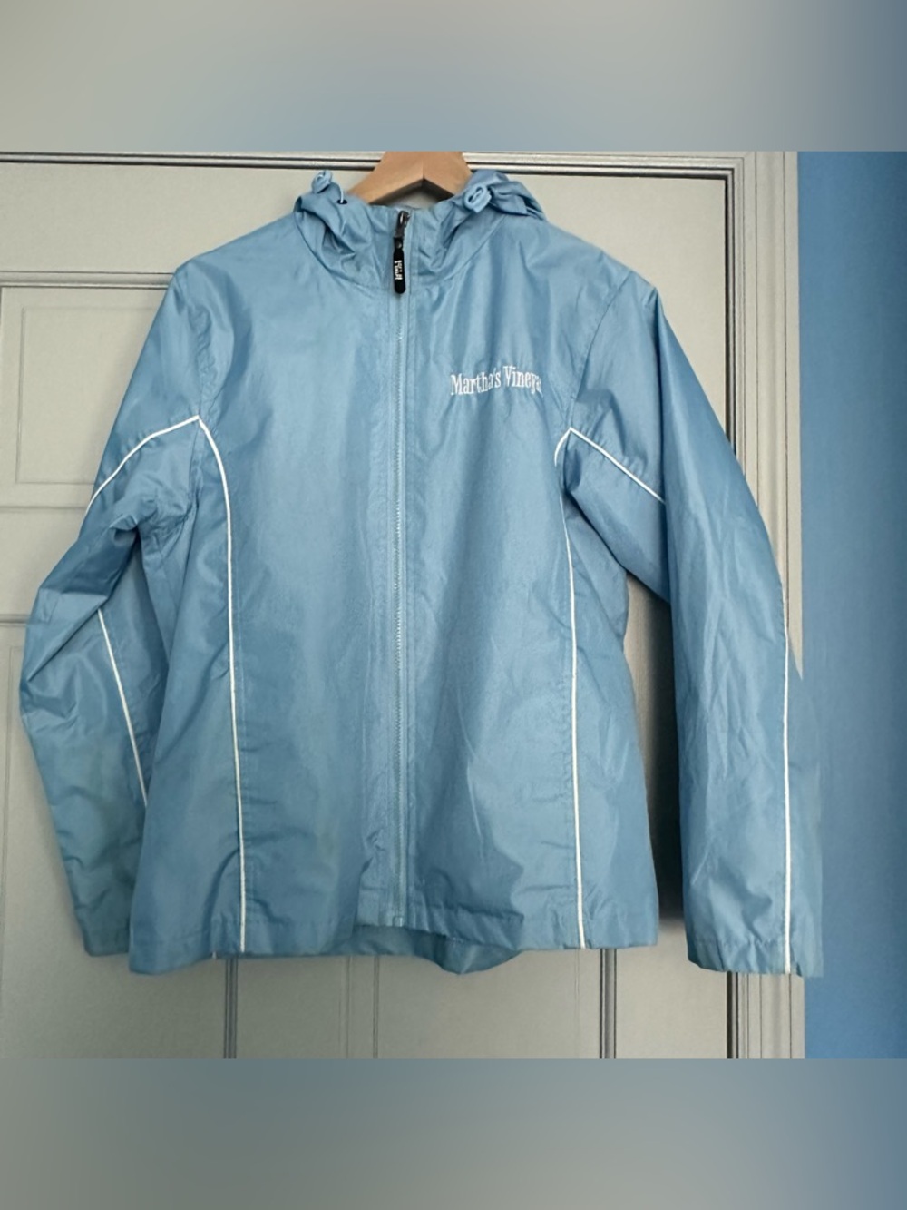Light Blue Women’s Hooded Windbreaker / Rainjacket